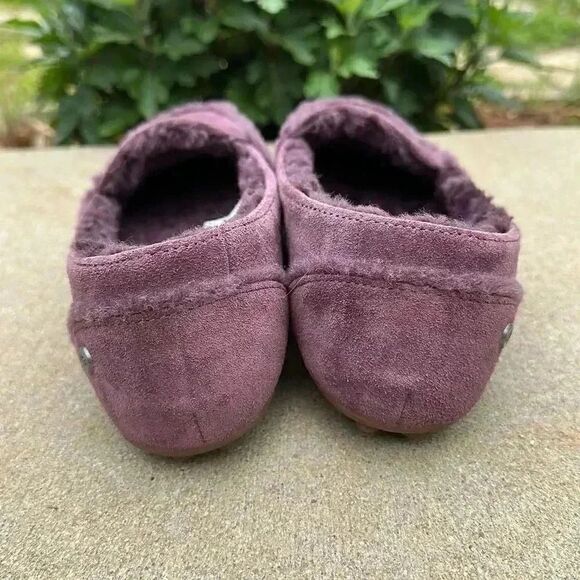 Ugg Ansley Moccasin Slippers - Picture 5 of 14